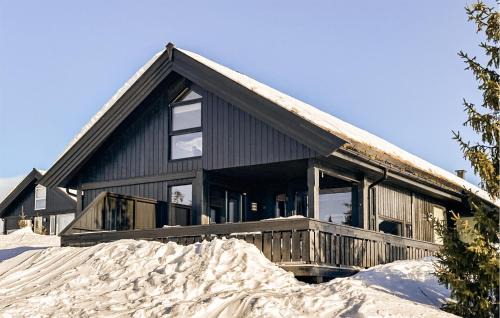 Sjusjoen Casa | Cozy Home In Sjusjøen With Kitchen