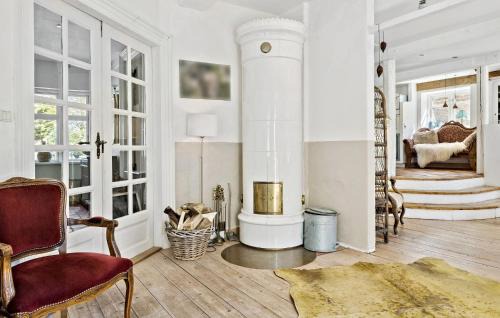 Sønderborg Casa | Cozy Home In Sønderborg With Kitchen