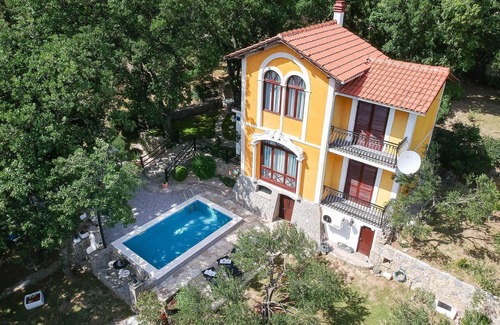 Srinjine Casa | Acogedora casa en Srinjine