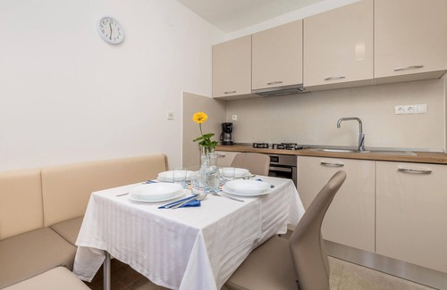 Senj Casa | Acogedora casa en Starigrad