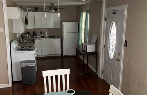 Federal City Casa | Cozy home in the Heart of Algiers