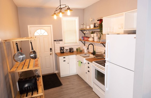 Winnipeg Casa | Cozy Home in the Heart of Downtown Winnipeg