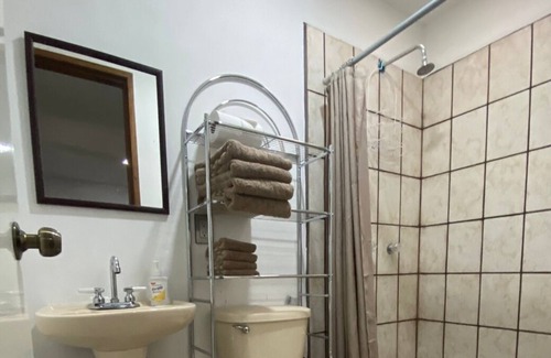 Valle Dorado Casa | Cozy home, 10 minutes to tons of fun!