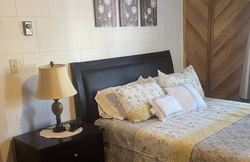 Lewistown Casa | Cozy home in town, close to stores, restaurants, and walking trail.