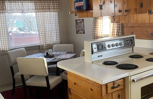 Lewistown Casa | Cozy home in town, close to stores, restaurants, and walking trail.