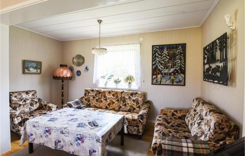 Grunnebo Casa | Cozy Home In Vänersborg With Wifi