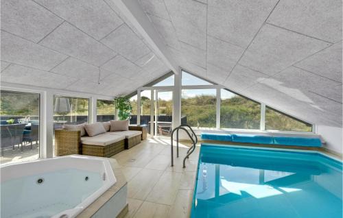 Vejers Strand Casa | Cozy Home In Vejers Strand With Outdoor Swimming Pool