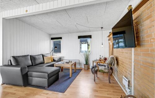 Amtoft Casa | Cozy Home In Vesløs With House Sea View