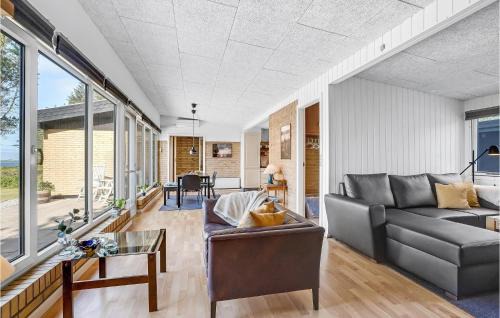 Amtoft Casa | Cozy Home In Vesløs With House Sea View
