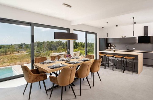 Bacva Casa | Acogedora casa en Visnjan con WiFi
