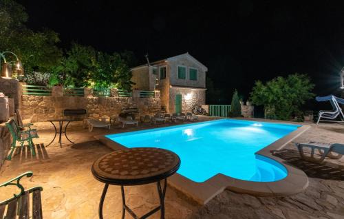 South Croatia Coast Casa | Cozy Home In Zagvozd With Sauna