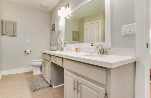 Gulf Breeze Casa | Cozy Home Minutes to Beaches