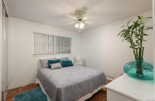North San Antonio - SAT Casa | Cozy Home Near Airport,fast EV Charger & Theater