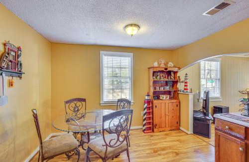 Pretty Bayou Casa | Cozy Home Near Bay Access in Panama City!