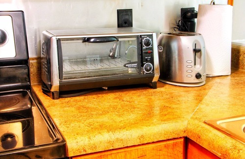 Newell Casa | * ACOGEDOR HOGAR DE 4 DORMITORIOS CERCA DE UNCC, PNC MUSIC PAVILION Y UPTOWN CHARLOTTE *