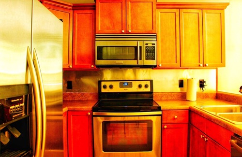 Newell Casa | * ACOGEDOR HOGAR DE 4 DORMITORIOS CERCA DE UNCC, PNC MUSIC PAVILION Y UPTOWN CHARLOTTE *
