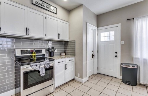 Wichita Casa | Cozy Home Near Wesley Hospital! Travel Nurse Oasis