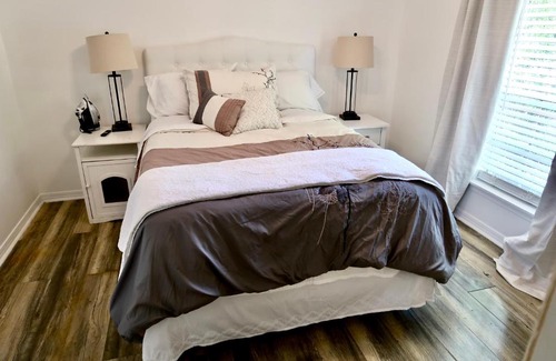 Mobile Casa | Cozy Home nestled in quite West Mobile Alabama