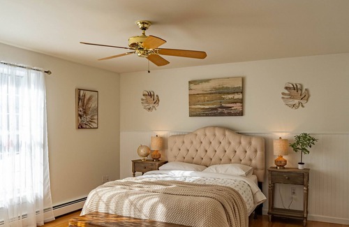 New London Casa | Cozy Home on 15 Acre Woods