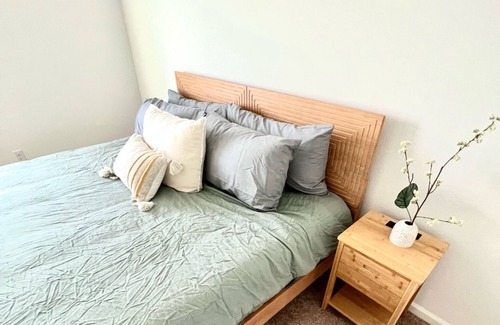 Bull Mountain Casa | Cozy Home on a Hill/ 25min from portland