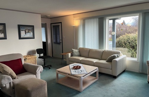 Hazelton Casa | Cozy home on Clifford Street Old Hazelton