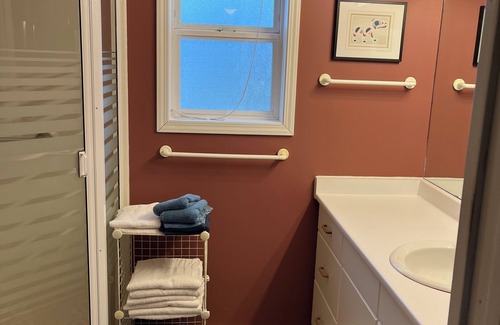 Hazelton Casa | Cozy home on Clifford Street Old Hazelton