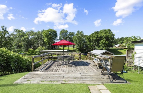 West Livingston Casa | Acogedora casa en el lago