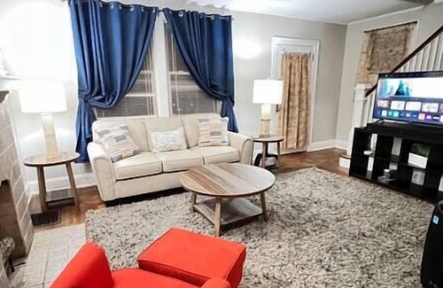 West Price Hill Casa | Cozy Home Quiet Neighborhood 10 Min to Downtown
