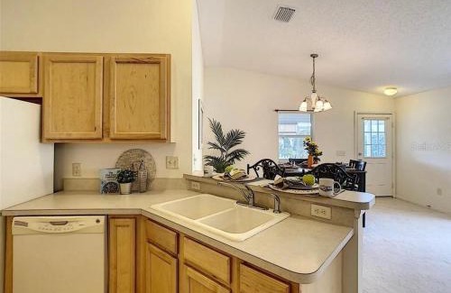 The Villages Casa | Cozy home, Right Next Door to Lake Sumter Square!
