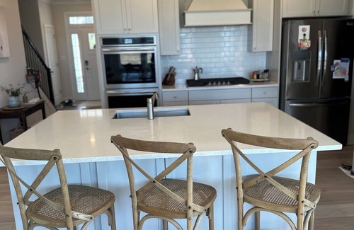 Rehoboth Beach Casa | Cozy home w/ amazing sunsets minutes to DE/MD Beaches: Come enjoy! 4 BR 3 BATH