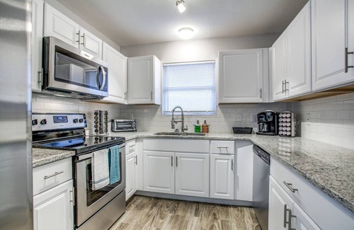 Arena District Casa | Cozy Home w/ Pool, Smart TVs, Near Lackland