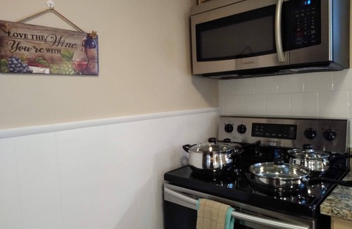 Forest Park Casa | Acogedora casa con wifi, Netflix, desayuno, cerca del aeropuerto