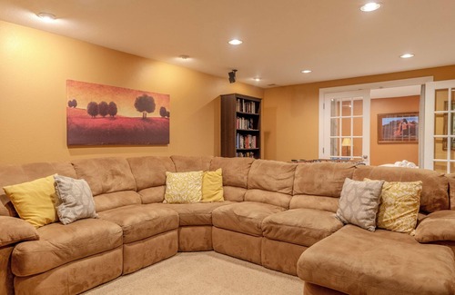 Lakewood Casa | Cozy Home with a Backyard Oasis