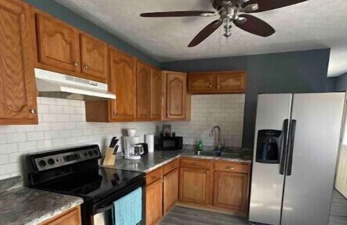 Lafayette Casa | Cozy home with a central location! 5 mile-12 minutes to Purdue