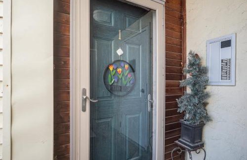 Midtown Casa | Cozy Home with Comfort & Prime Location & King Bed