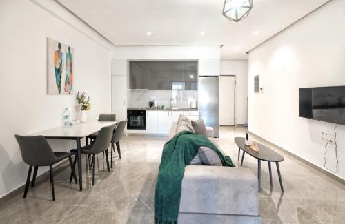 Moschato-Tavros Apartamento | Cozy Home With Cooking Near Tram