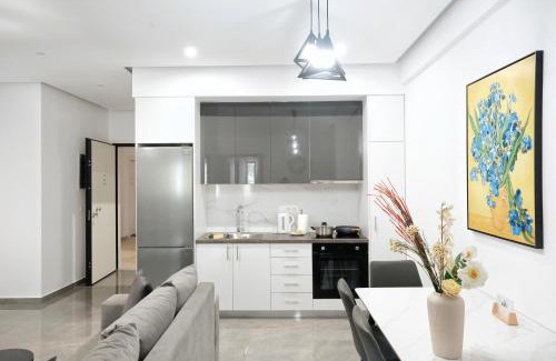 Moschato-Tavros Apartamento | Cozy Home With Cooking Near Tram