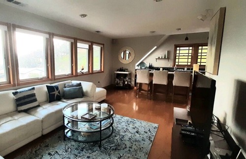 Berryessa Highlands Casa | Cozy Home with Pool - 5 minutes from Lake Berreyssa