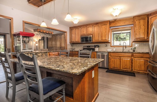 Poway Apartamento | Cozy Home with Pool/Hot Tub-25 minutes to the Beach