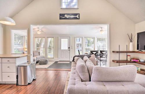 North Charleston Casa | Cozy Home with Yard about 9 Mi to Dtwn Charleston!