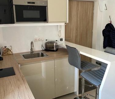 Balatonlelle Apartamento | Cozy Homes