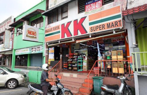 Taman Mutiara Apartamento | Cozy Homestay with Karaoke System & Pool Table