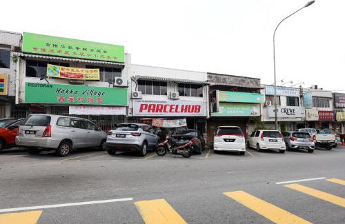 Taman Mutiara Apartamento | Cozy Homestay with Karaoke System & Pool Table