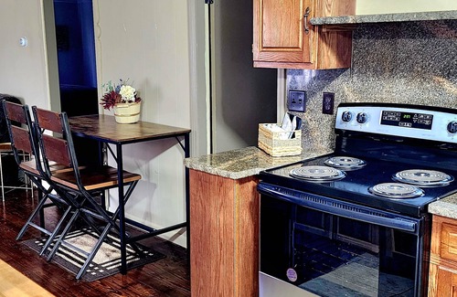 Grove Cabina | Cozy Honey Creek Hideaway, comfortable sleeping for 8 at Grand Lake!
