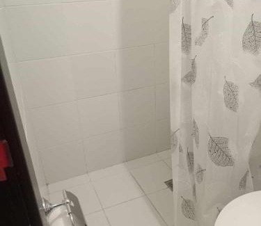 Ugong Cama Y Desayuno | Cozy Hotel Suite in Kasara Pasig