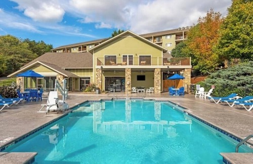 Pigeon Forge Apartamento | Cozy Hotel Suite Near Smoky Mountains & Dollywood in Pigeon Forge