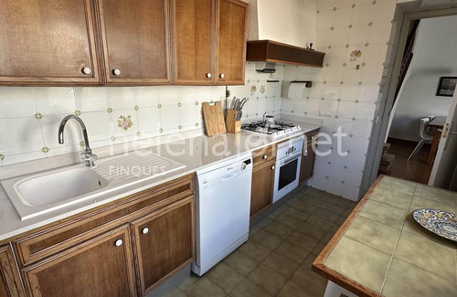 Sant Feliu de Guixols Chalet De Esquí | Acogedora casa a menos de 100 metros de la playa de Sant Feliu de Guíxols.