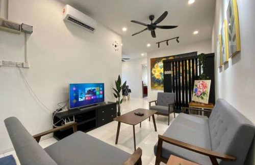 Batu Enam Casa | Cozy House 3Room8Pax`LUNAS
