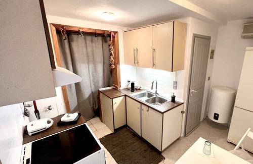 Korissia Casa | Cozy house at the beautiful port of kea. Su Casa Kea. Welcome at your home!