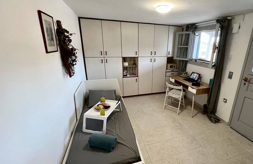 Korissia Casa | Cozy house at the beautiful port of kea. Su Casa Kea. Welcome at your home!